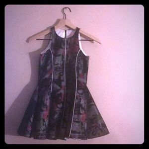 Very nice pant flatter dress